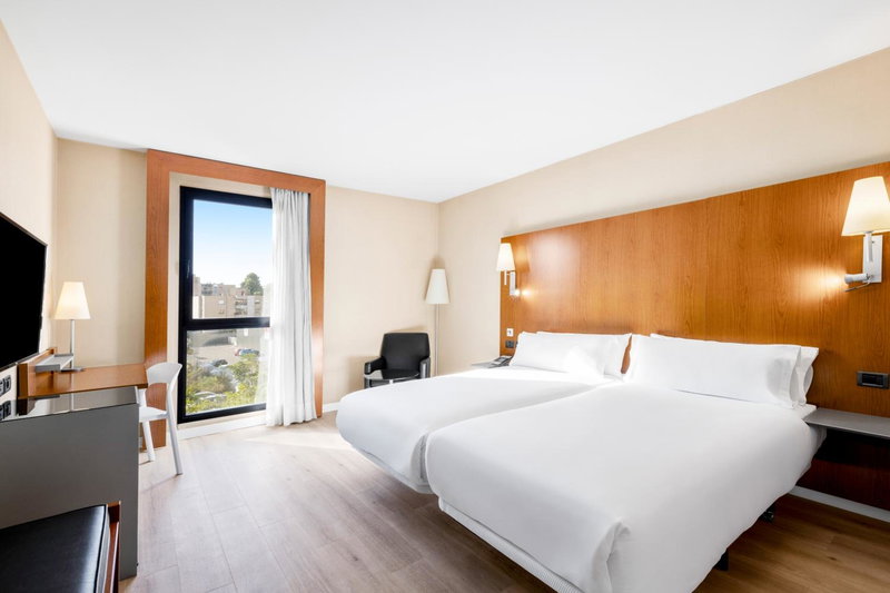 B&B HOTEL Zaragoza Los Enlaces Estación, Zaragoza, Spain