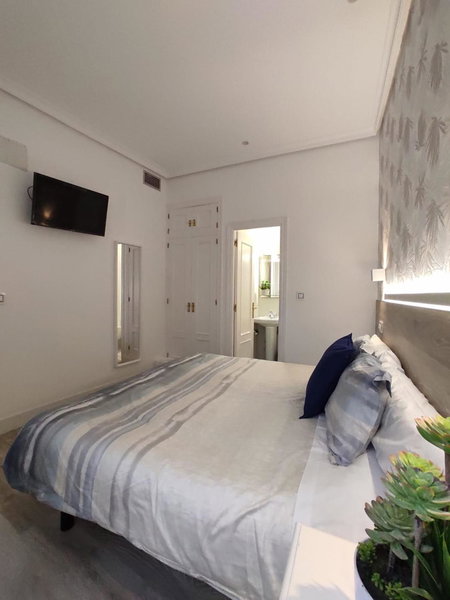 Hostal Alfaro, Madrid, Spain