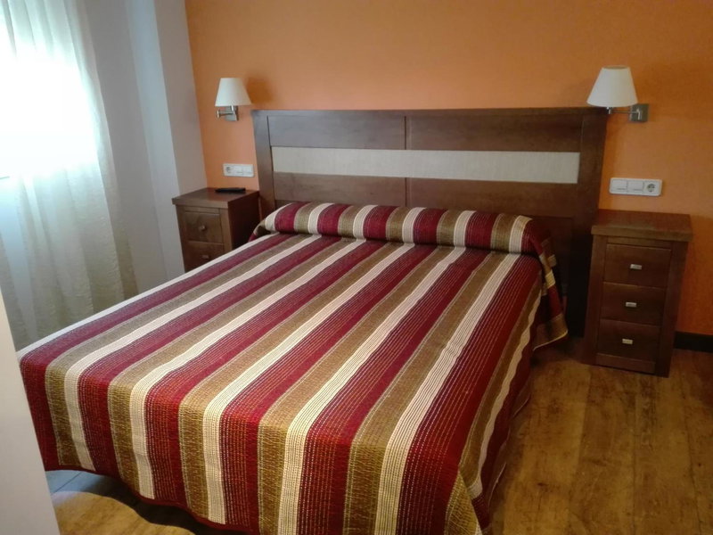 Hostal Patrón, Castañares de Rioja, Spain