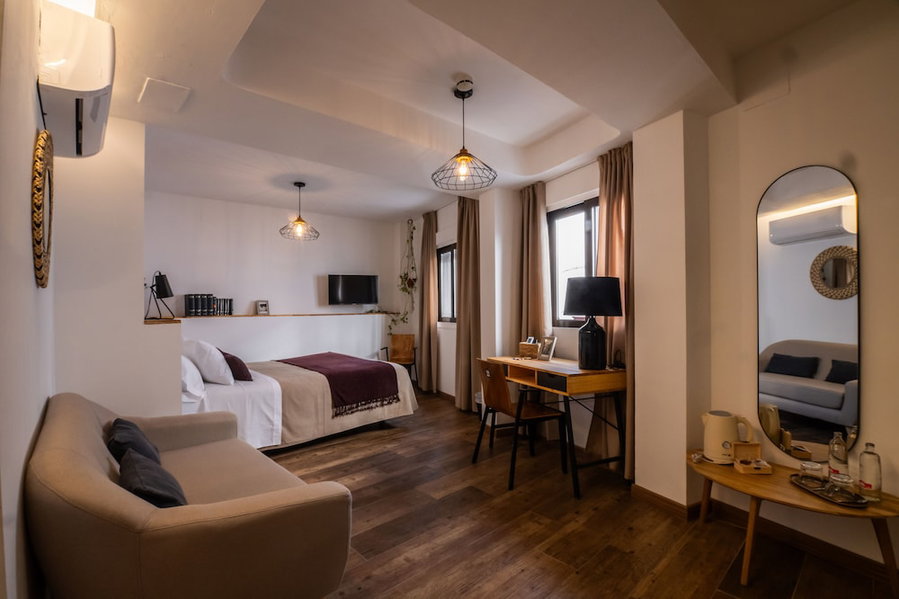 Rooms VITA & BAR, Granada, Spain