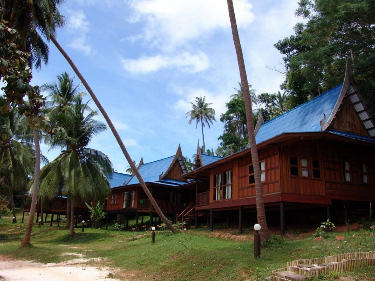 Hotel · Koh Talu Island Resort, Bang Saphan Noi