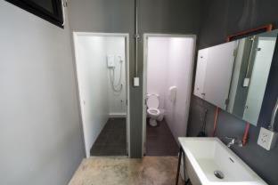 Box Hostel N Cafe, Chiang Mai, Thailand