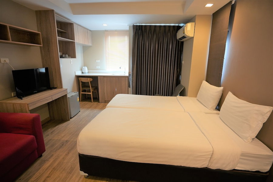 Baan Tanwa - MRT Ratchadapisek, Bangkok, Thailand