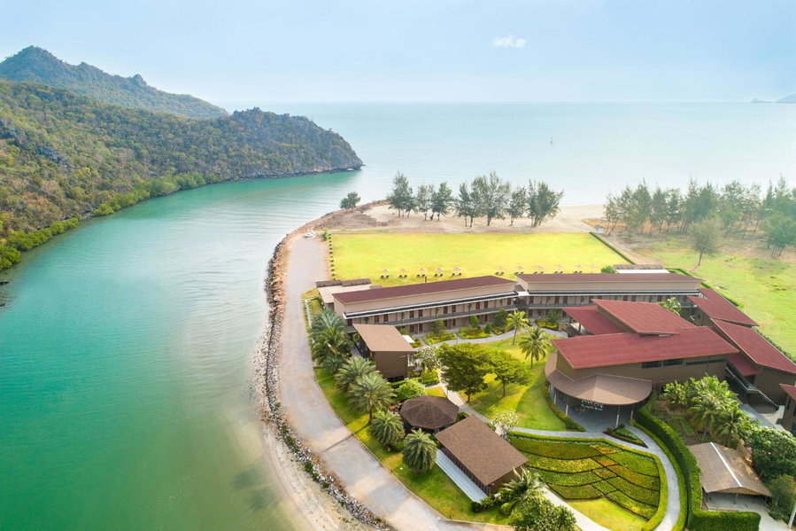 La Isla Pranburi Beach Resort, Sam Roi Yot, Thailand