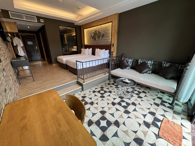 La Isla Pranburi Beach Resort, Sam Roi Yot, Thailand