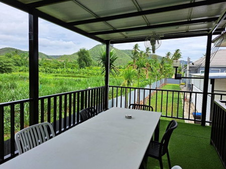 โคซี่ โฮมสเตย์, Suan Phung, Thailand
