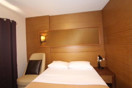 Honey Lodge, Pattaya, Thailand