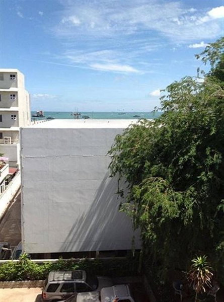 Honey Lodge, Pattaya, Thailand