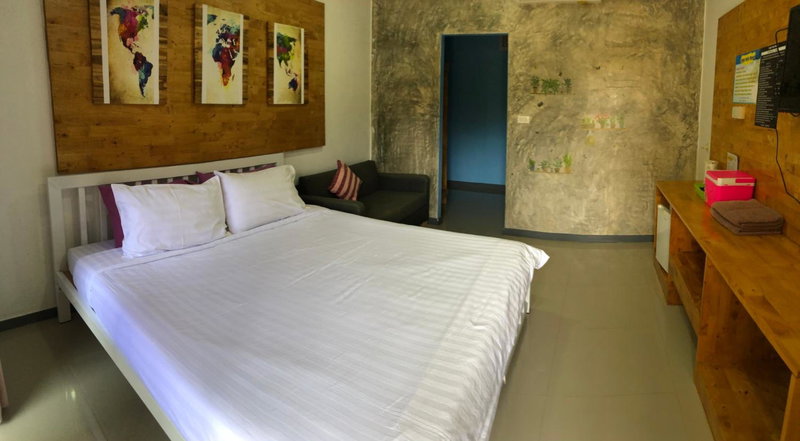Jingle Bells Resort Kohlarn, Ko Larn, Thailand