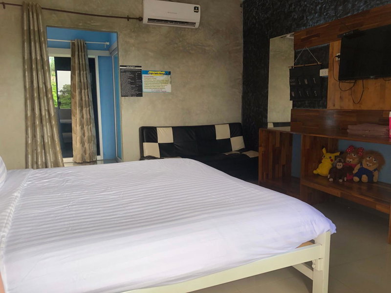 Jingle Bells Resort Kohlarn, Ko Larn, Thailand