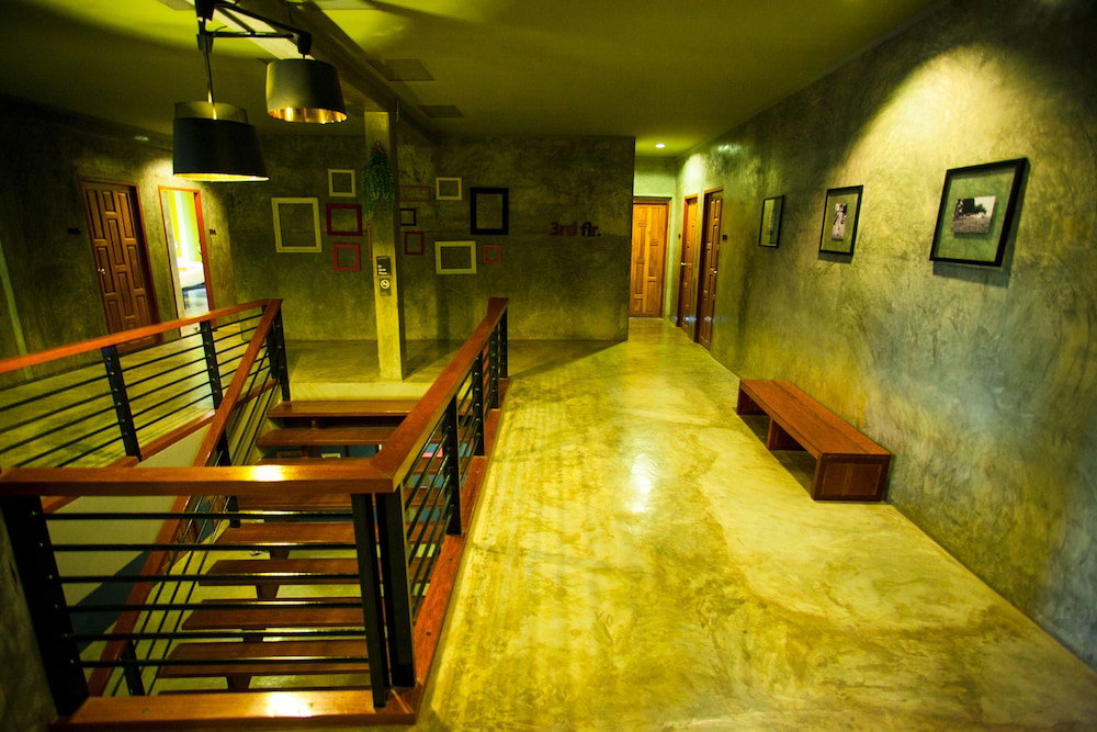 Afterglow hostel, Thailand