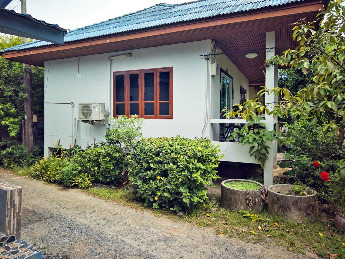 Maenam Bungalow, Thailand