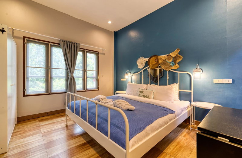 Maenam Bungalow, Mae Nam, Thailand