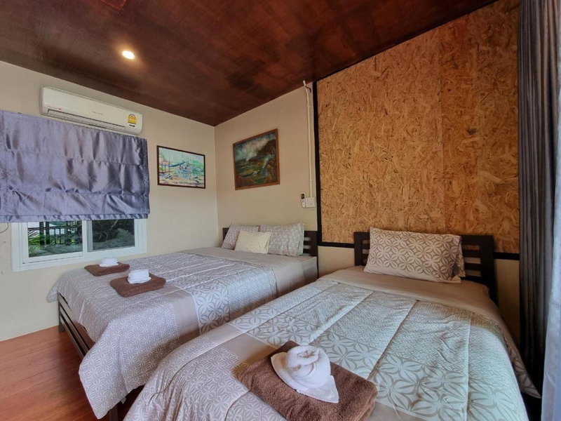 Baanhatsompaen homestay, Ranong, Thailand