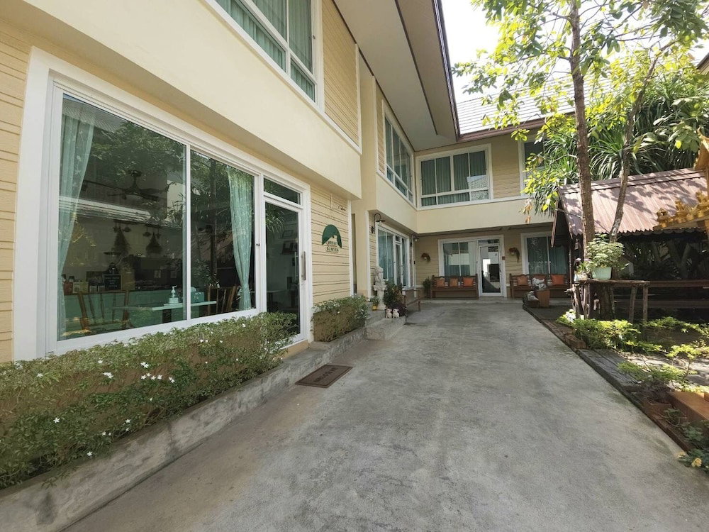Romyen cafe homestay, Thailand