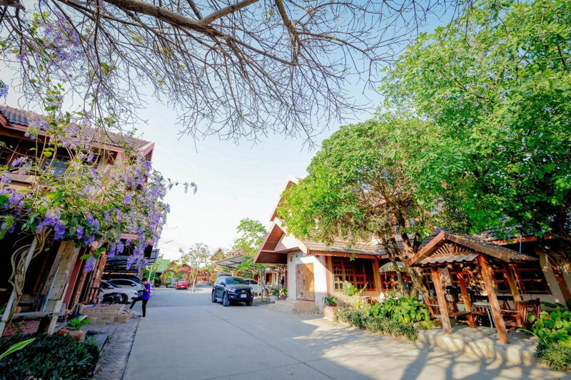 MRK Resort & Massage, Lop Buri, Thailand