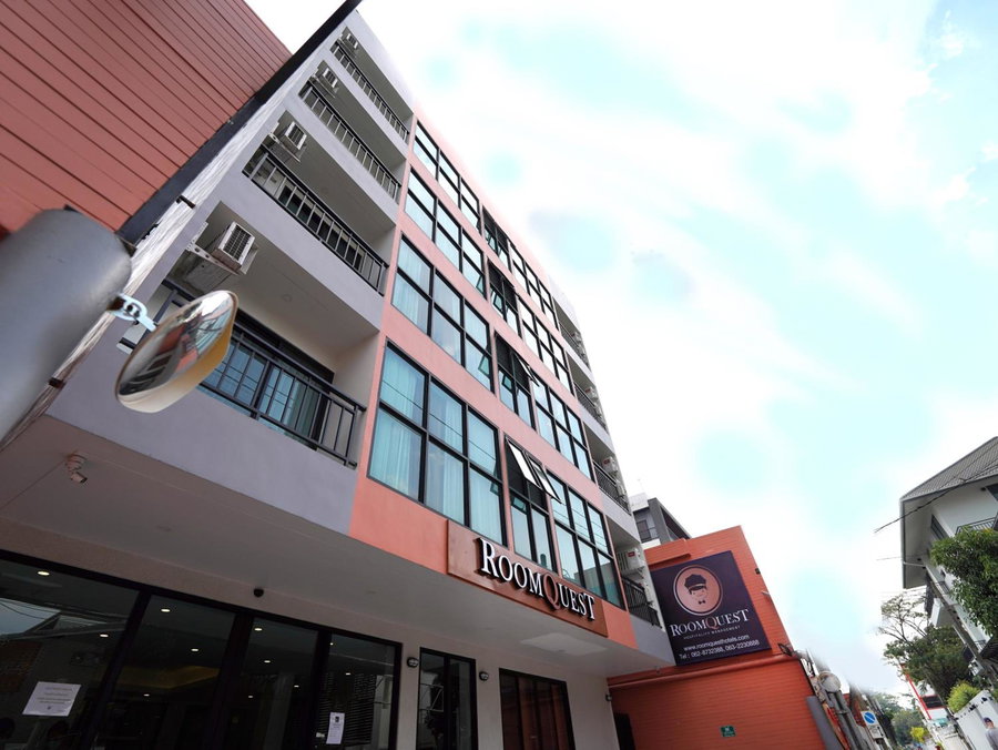 RoomQuest Sukhumvit36 BTS Thonglor, Bangkok, Thailand