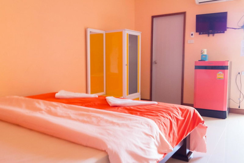 Rak Ban Kerd House, Ko Si Chang, Thailand