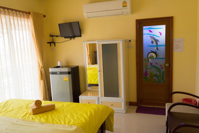 Rak Ban Kerd House, Ko Si Chang, Thailand