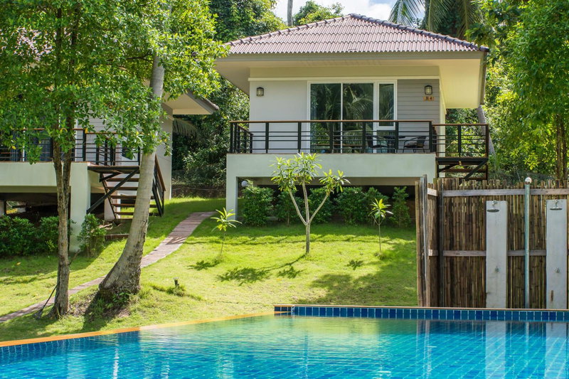 Phangan Akuna, Srithanu, Thailand