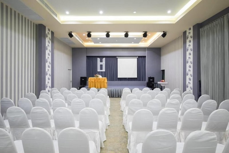 Hansanan Hotel, Phitsanulok, Thailand