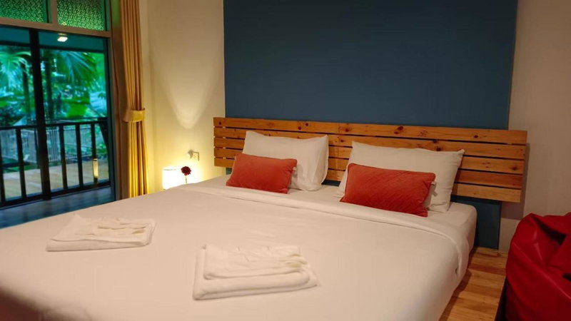 Nua Tone Resort Bang Tao & Cafe, Bang Tao Beach, Thailand