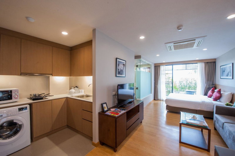 Burgundy Residence 304, Si Maha Phot, Thailand