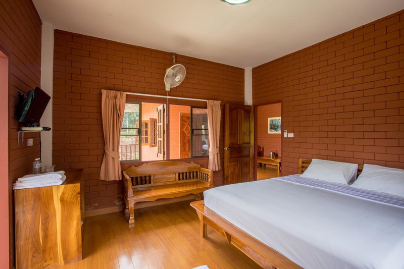 Saen Kam Resort, Ban Tham, Thailand