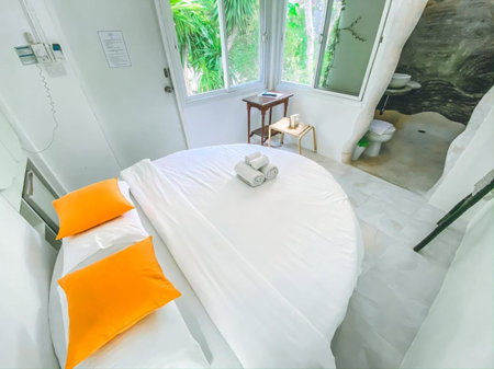Nern Chalet Beachfront Hotel, Hua Hin, Thailand