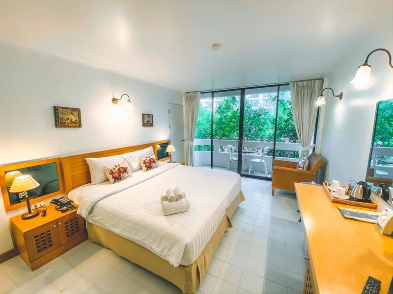 Nern Chalet Beachfront Hotel, Hua Hin, Thailand
