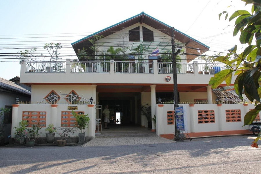 Ban Sulada Guest House, Laem Ngop, Thailand