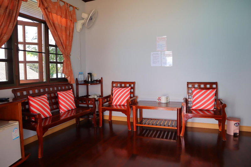 Ban Sulada Guest House, Laem Ngop, Thailand