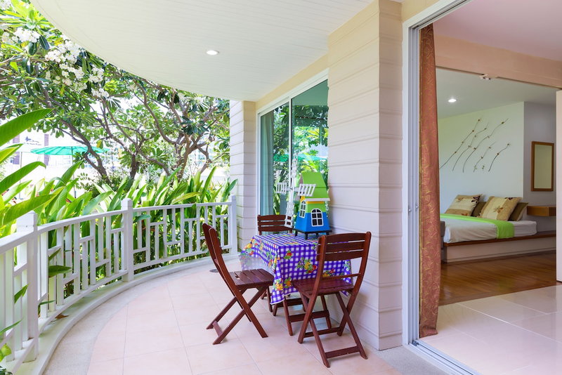 Baan Poolom Beachfront Condominium, Hua Hin, Thailand