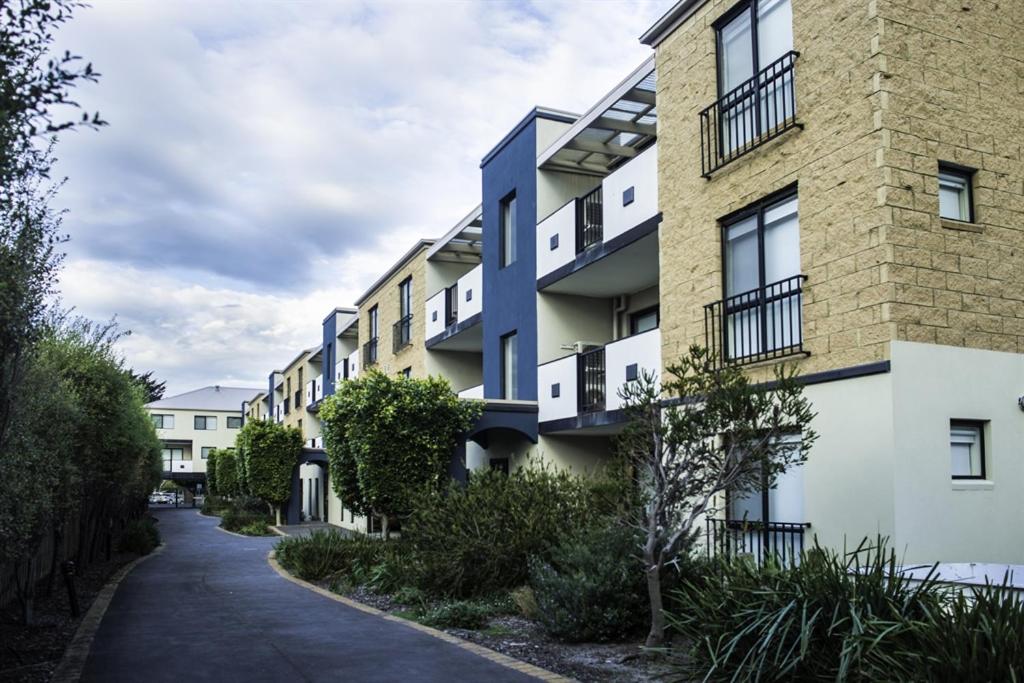 Hotel · Oceanic on Thompson Apartments, Cowes