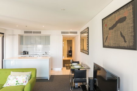 Luxury Oaks Horizons Apartment with a Pool, Adelaide, Australia