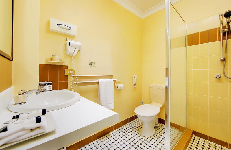 Raintree Motel, Townsville, Australia