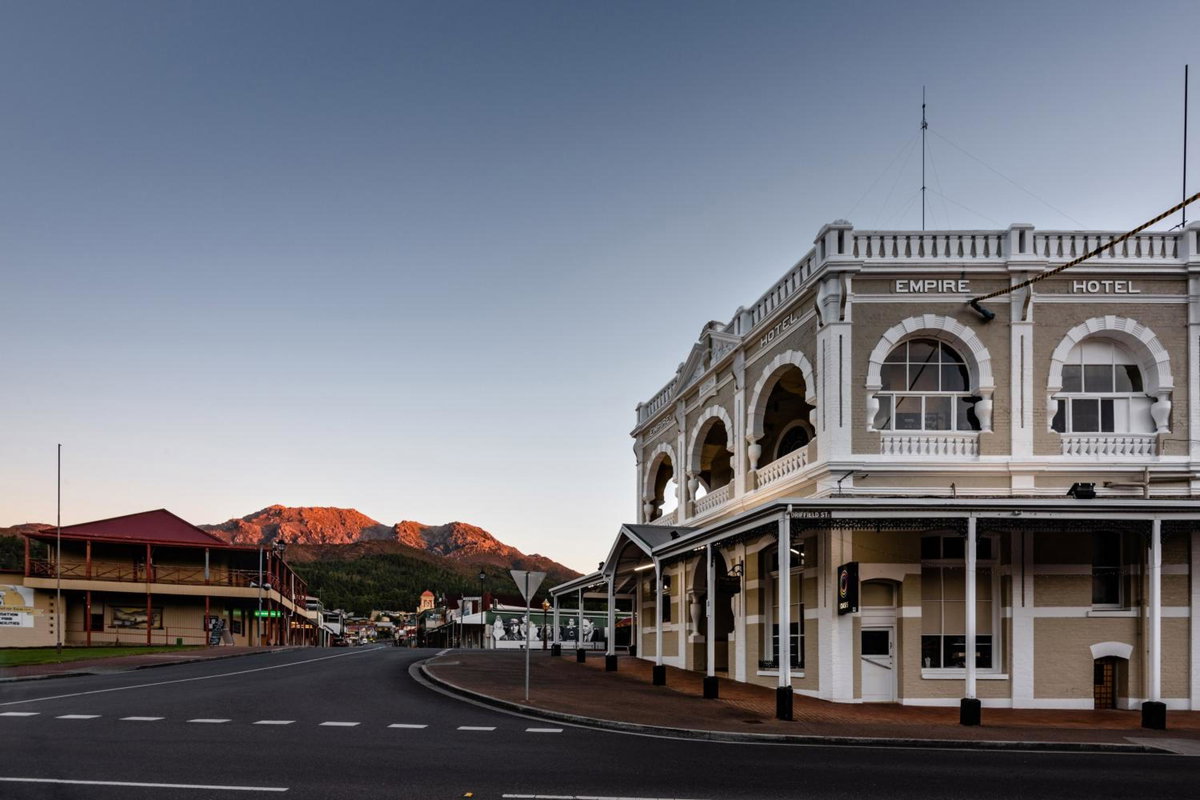 Empire Hotel Queenstown, Australia