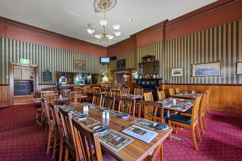 Empire Hotel Queenstown, Queenstown, Australia