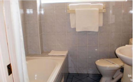 Lake Haven Motor Inn, Gorokan, Australia