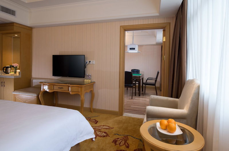 Vienna Hotel -Yantian Harbor, Shenzhen, China