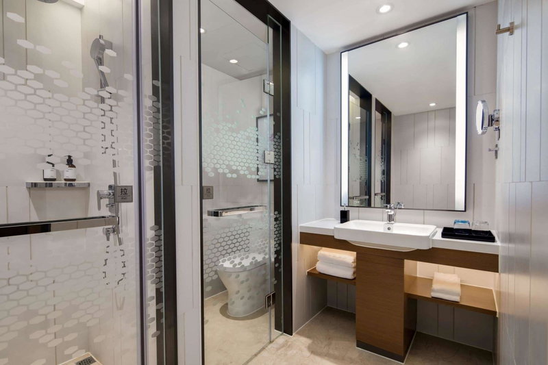 Ramada by Wyndham Wuhan Jiangan, Wuhan, China