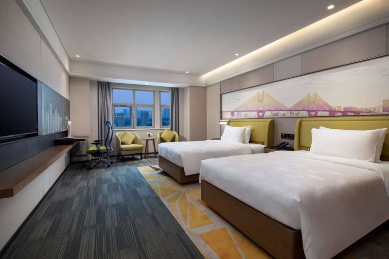 Ramada by Wyndham Wuhan Jiangan, Wuhan, China