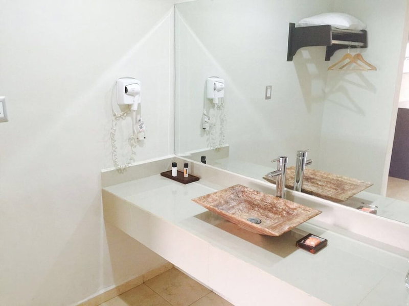 Hotel 5inn, Silao, Mexico