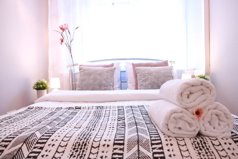 Chill & Explore by Cooee Apartments, Warsaw, Poland