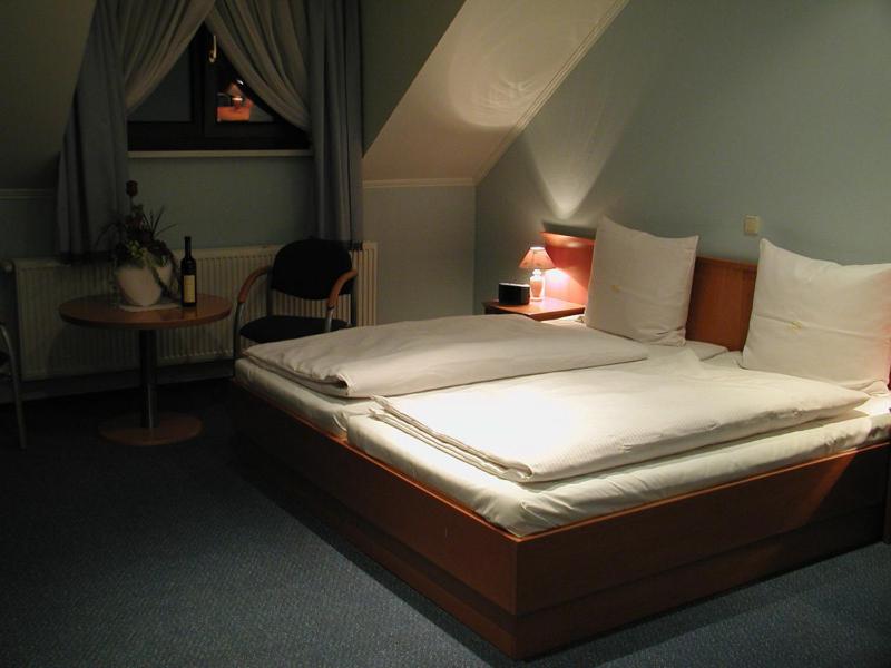 Hotel Restauracja Tawerna Gliwice - duży parking gratis, Gliwice, Poland