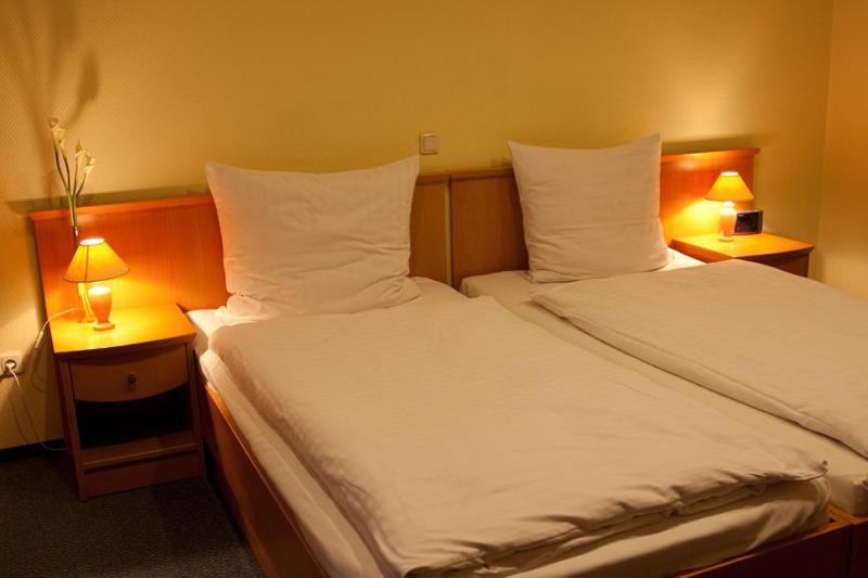 Hotel Restauracja Tawerna Gliwice - duży parking gratis, Gliwice, Poland