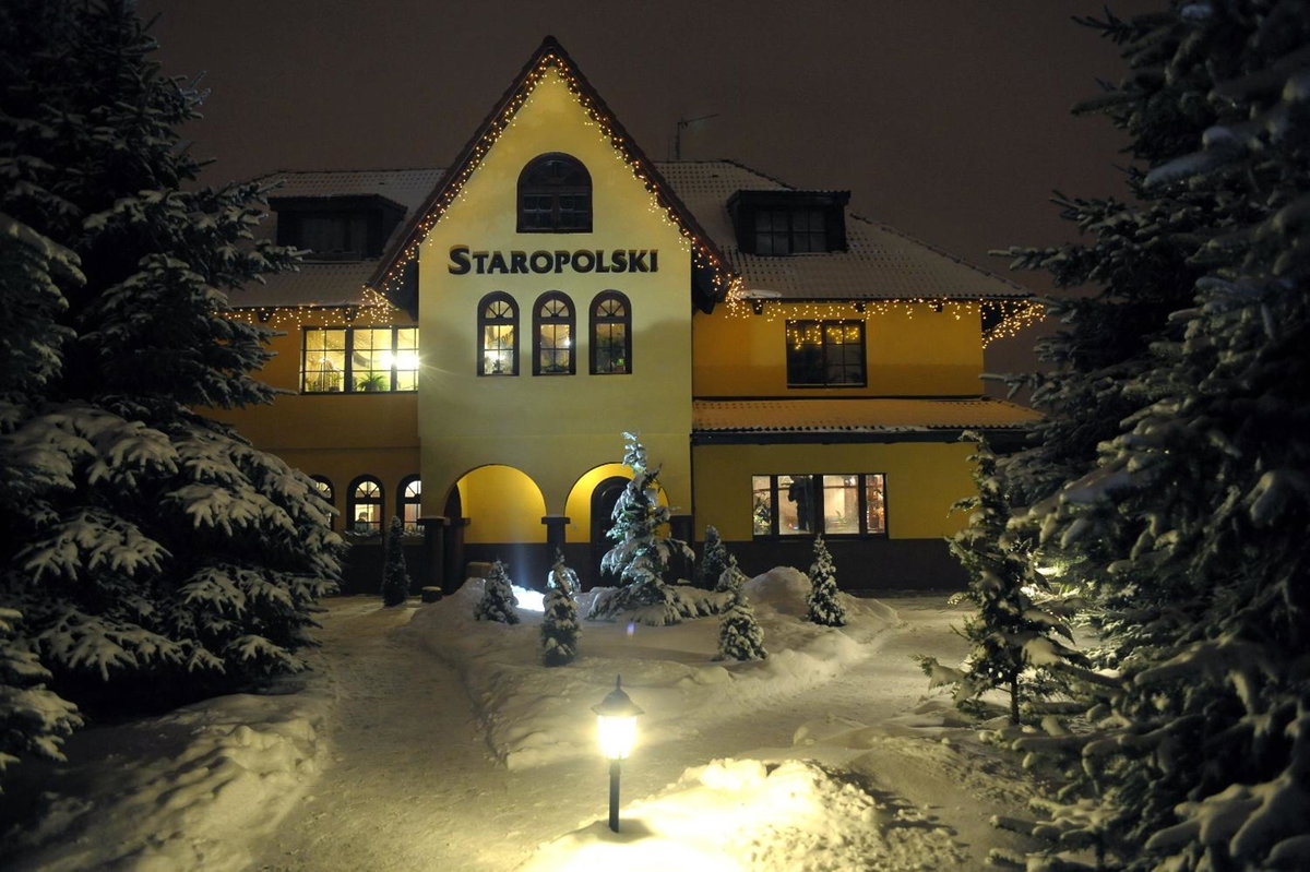 Dworek staropolski, Polonia