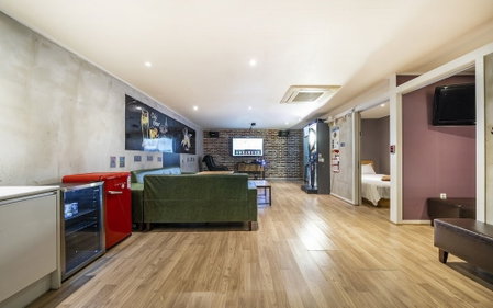 Design Hotel Khan, Suwon, South Korea