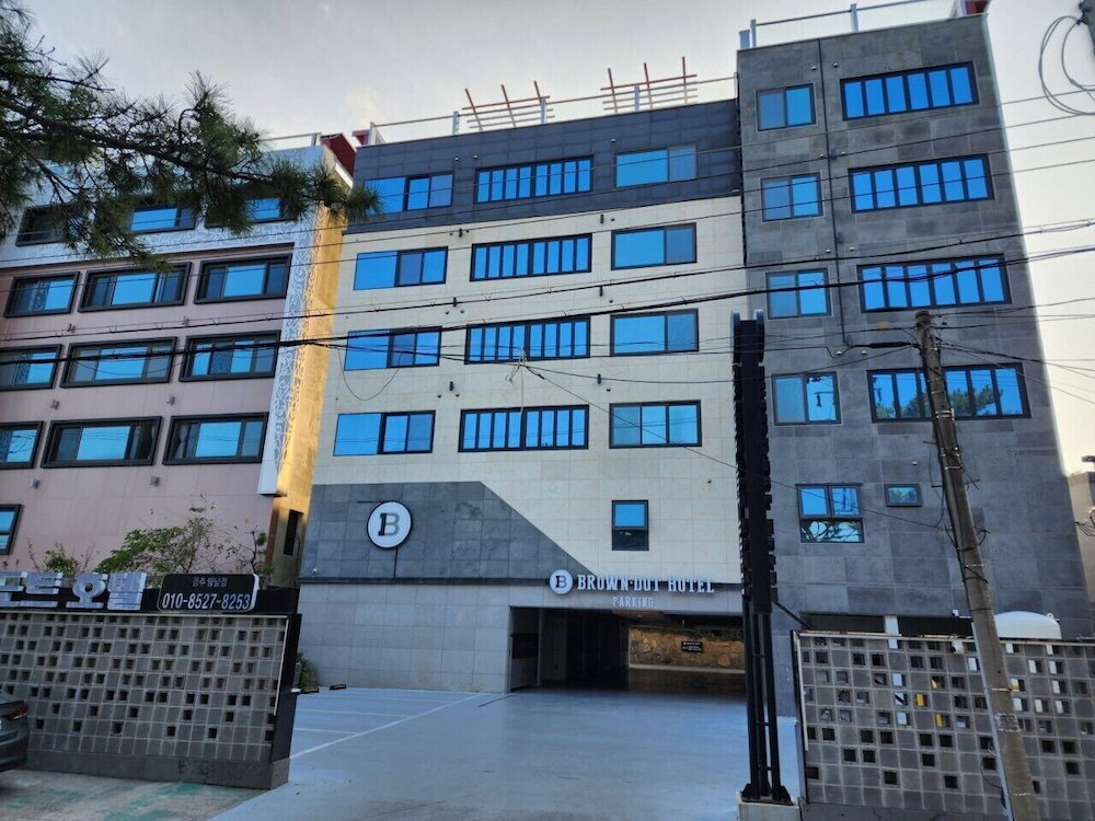 Hotel · From H Browndot Hotel Gyeongju Yangnam, Gyeongju