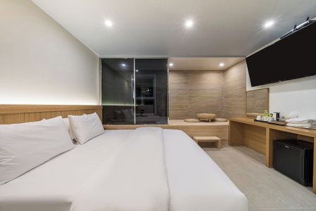 From H Browndot Hotel Gyeongju Yangnam, Gyeongju, South Korea